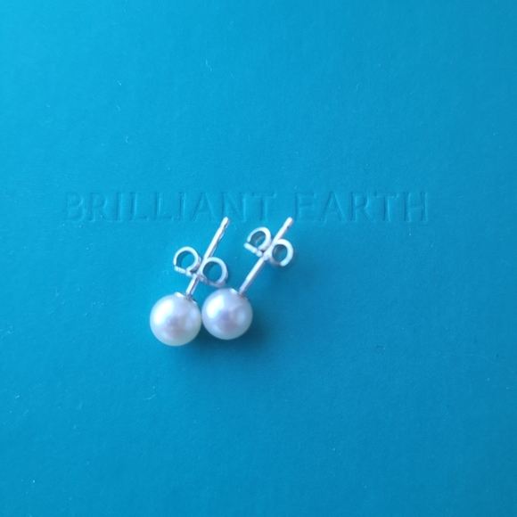 Akoya Cultured Pearl Necklace  Earrings Set Simple Elegant Brilliant Earth - Picture 7 of 10